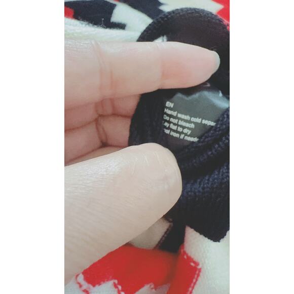 PERFECT MOMENT CHEVRON MERINO WOOL TURTLENECK SWEATER red small - Picture 11 of 11